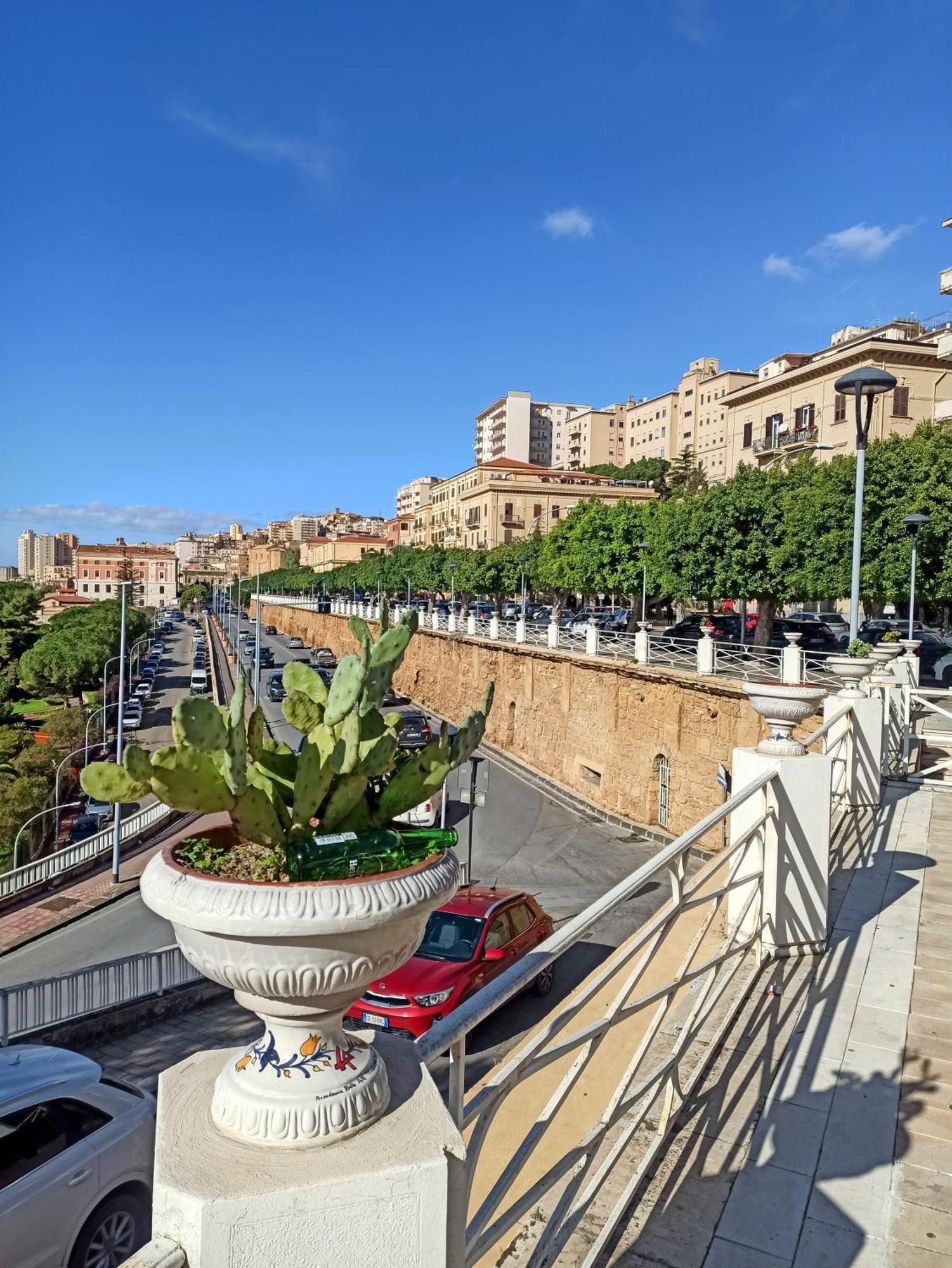 B&B Le 4 Stagioni Sul Viale, Belvedere Di อากริเจนโต ภายนอก รูปภาพ