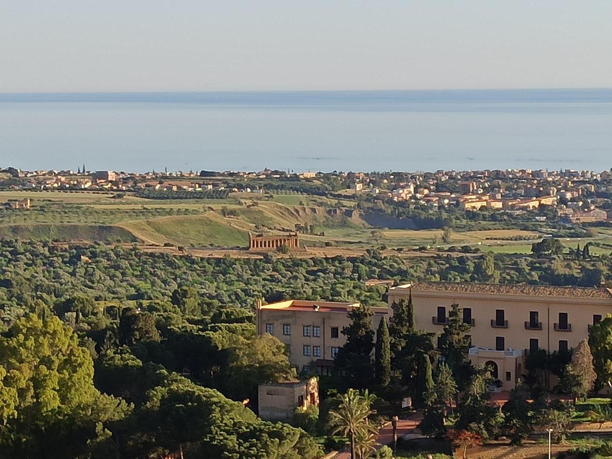 B&B Le 4 Stagioni Sul Viale, Belvedere Di อากริเจนโต ภายนอก รูปภาพ