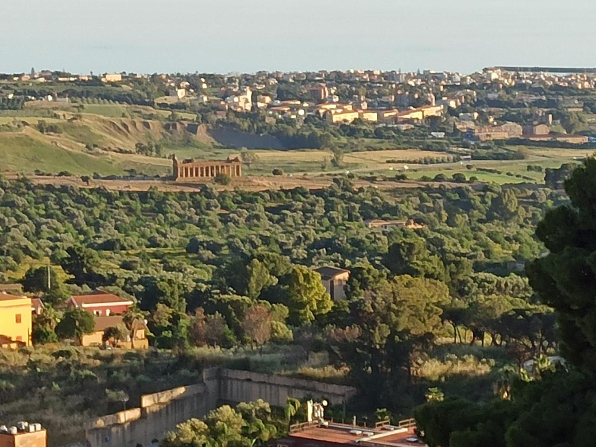 B&B Le 4 Stagioni Sul Viale, Belvedere Di อากริเจนโต ภายนอก รูปภาพ